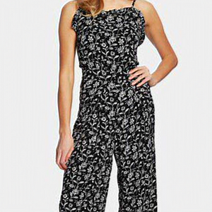 NWT Cece black floral jumpsuit‎ size 6
